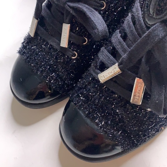 CHANEL CC BLACK METALLIC Shimmer tweed lace-up sneakers women’s size 37 shoes - Picture 5 of 14